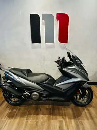 KYMCO AK 550i 