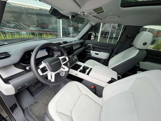 LAND ROVER-DEFENDER-2025