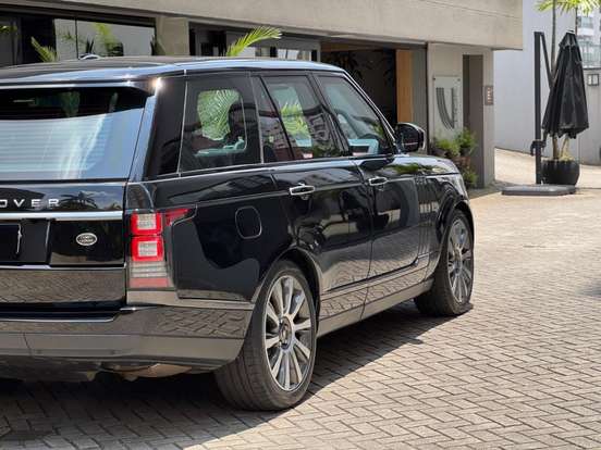 LAND ROVER-RANGE ROVER VOGUE-4.4 AUTOBIOGRAPHY SDV8 4X4 TURBO DIESEL 4P AUTOMÁTICO LAND ROVER-RANGE ROVER VOGUE-2013