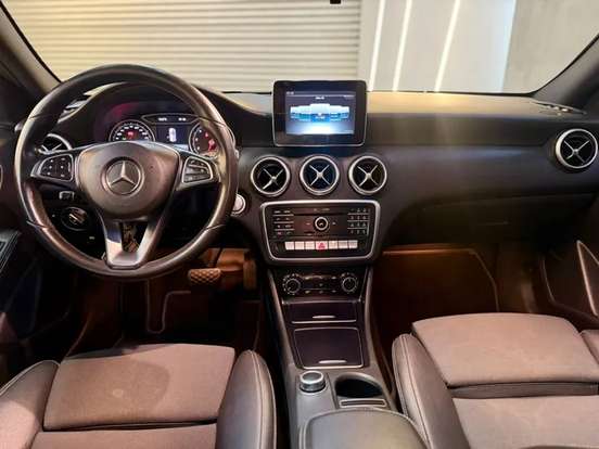MERCEDES-BENZ-A 200-1.6 CGI FLEX 7G-DCT MERCEDES-BENZ-A 200-2017