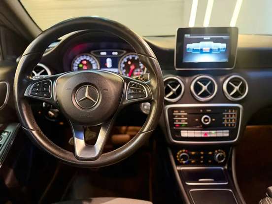 MERCEDES-BENZ-A 200-1.6 CGI FLEX 7G-DCT MERCEDES-BENZ-A 200-2017