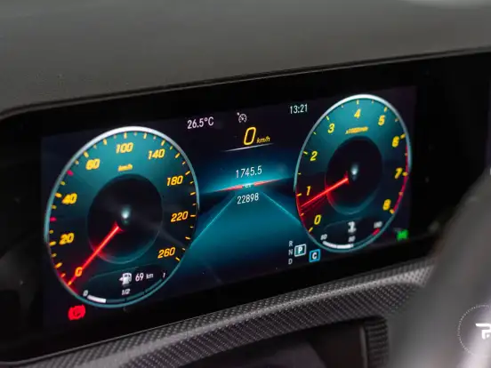MERCEDES-BENZ-A 250-2.0 CGI GASOLINA 7G-DCT MERCEDES-BENZ-A 250-2021