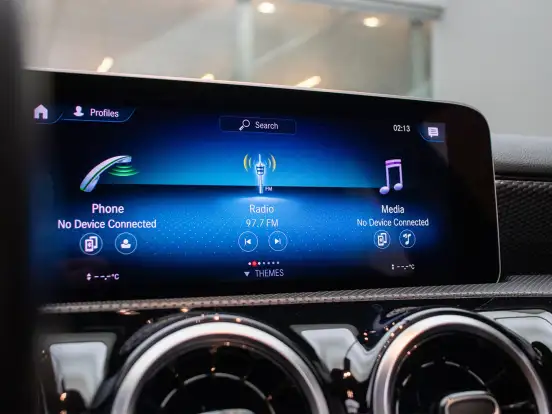 MERCEDES-BENZ-A 250-2019