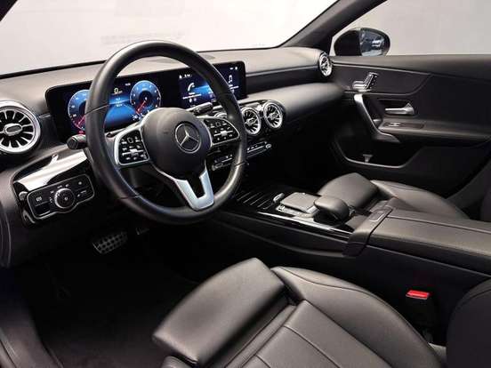 MERCEDES-BENZ-A 250-2.0 CGI GASOLINA 7G-DCT MERCEDES-BENZ-A 250-2020