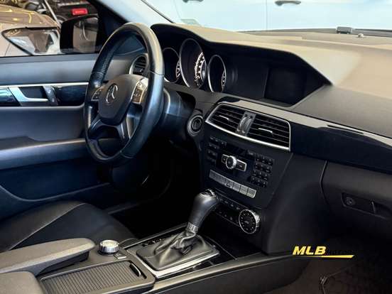 MERCEDES-BENZ-C 180-1.6 CGI SPORT 16V TURBO GASOLINA 4P AUTOMÁTICO MERCEDES-BENZ-C 180-2014