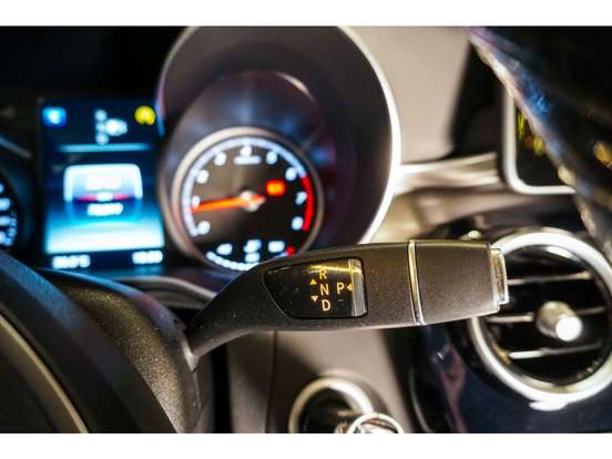 MERCEDES-BENZ-C 200-2.0 CGI AVANTGARDE 16V GASOLINA 4P AUTOMÁTICO MERCEDES-BENZ-C 200-2015