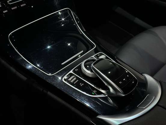 MERCEDES-BENZ-C 300-2017