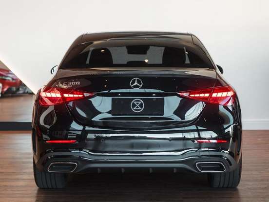 MERCEDES-BENZ-C 300-2025