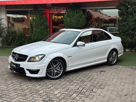 Mercedes-Benz C 63 AMG 6.3 Sedan V8 Gasolina 4P Automatico