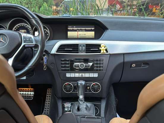 MERCEDES-BENZ-C 63 AMG-2012