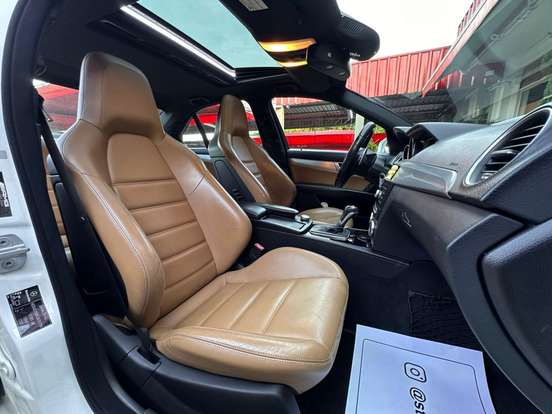 MERCEDES-BENZ-C 63 AMG-6.3 SEDAN V8 GASOLINA 4P AUTOMATICO MERCEDES-BENZ-C 63 AMG-2012