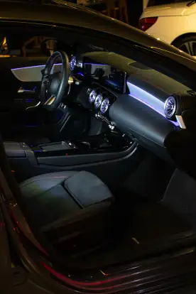 MERCEDES-BENZ-CLA 200-2024