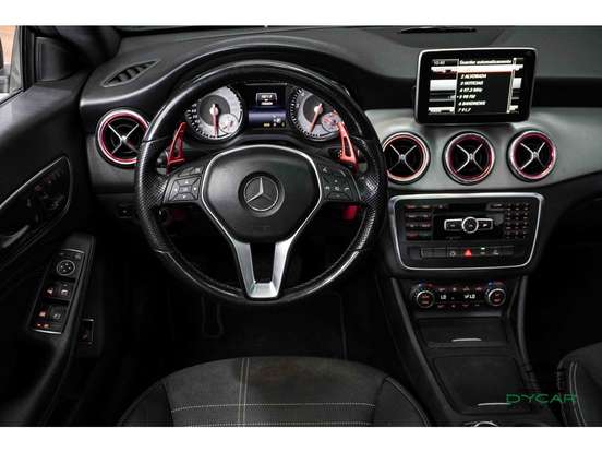 MERCEDES-BENZ-CLA 200-2014