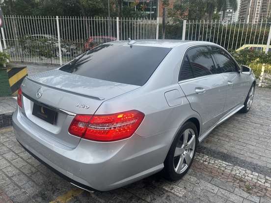 MERCEDES-BENZ-E 250-2012