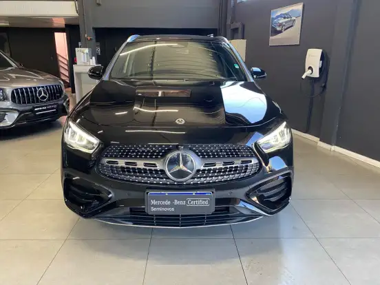MERCEDES-BENZ-GLA 200-2024