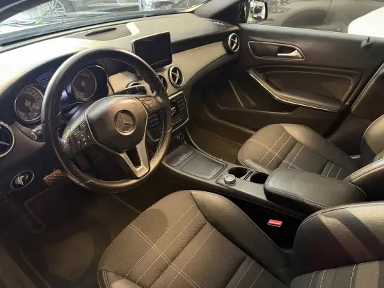 MERCEDES-BENZ-GLA 200-1.6 CGI ADVANCE 16V TURBO GASOLINA 4P AUTOMÁTICO MERCEDES-BENZ-GLA 200-2015