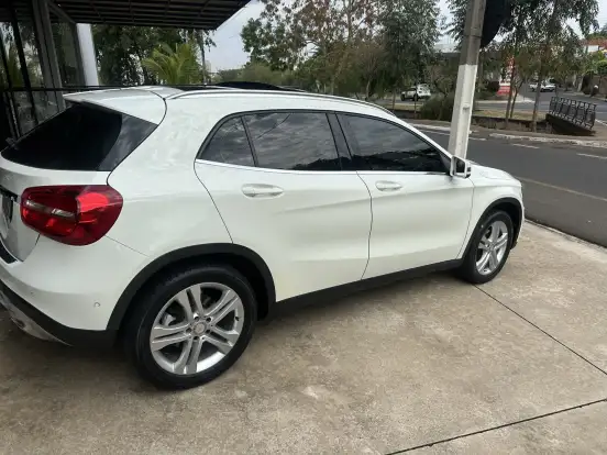 MERCEDES-BENZ-GLA 200-1.6 CGI ENDURO 16V TURBO FLEX 4P AUTOMÁTICO MERCEDES-BENZ-GLA 200-2016