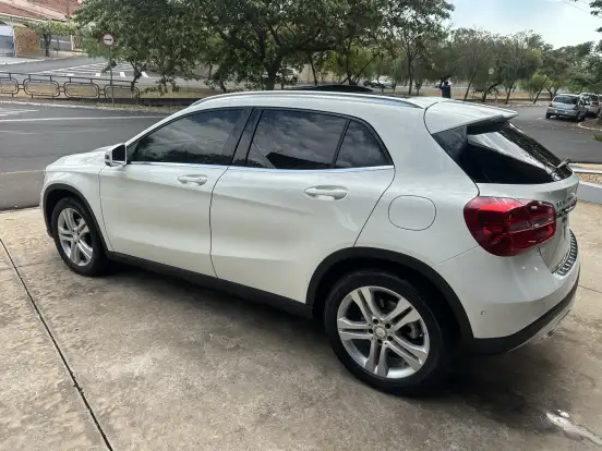 MERCEDES-BENZ-GLA 200-1.6 CGI ENDURO 16V TURBO FLEX 4P AUTOMÁTICO MERCEDES-BENZ-GLA 200-2016