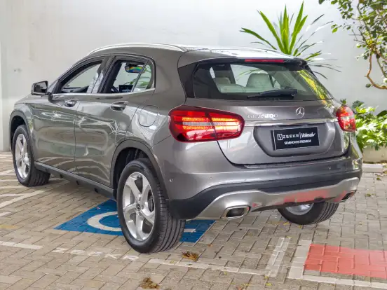 MERCEDES-BENZ-GLA 200-1.6 CGI FLEX ADVANCE 7G-DCT MERCEDES-BENZ-GLA 200-2019