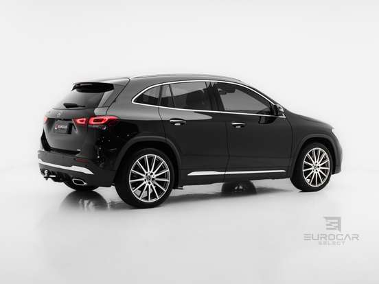 MERCEDES-BENZ-GLA 200-2022