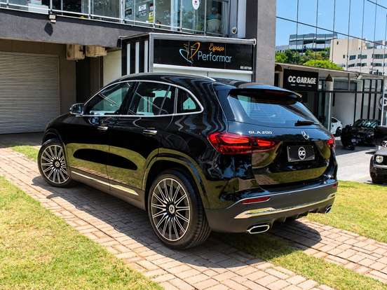 MERCEDES-BENZ-GLA 200-1.3 MHEV AMG LINE 7G-DCT MERCEDES-BENZ-GLA 200-2025