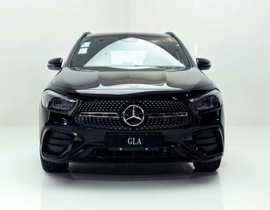 MERCEDES-BENZ-GLA 200-2026