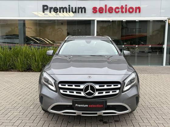 MERCEDES-BENZ GLA 200 1.6 CGI FLEX ADVANCE 7G-DCT