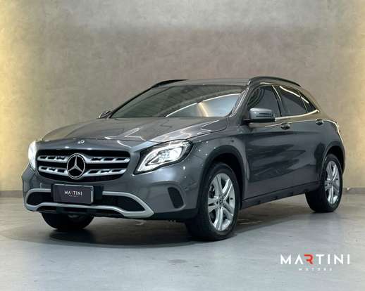 MERCEDES-BENZ-GLA 200-2019