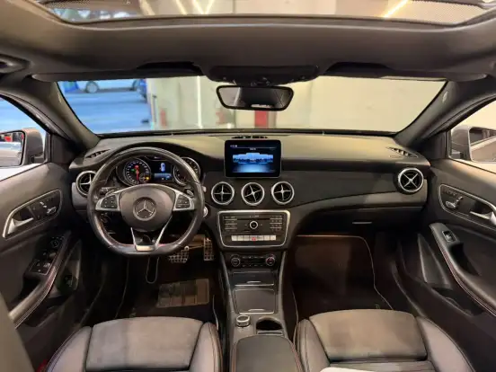MERCEDES-BENZ-GLA 250-2019
