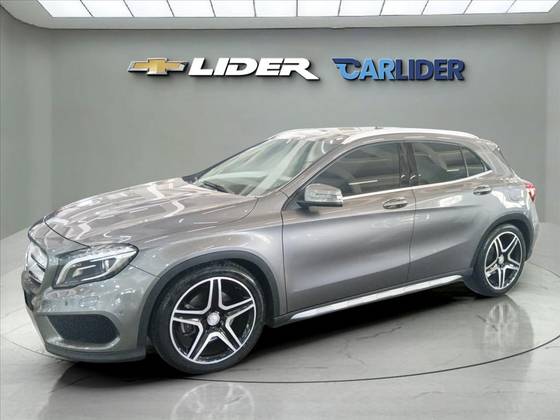 Mercedes-Benz GLA 250 2.0 16V Turbo Gasolina Sport 4P Automático