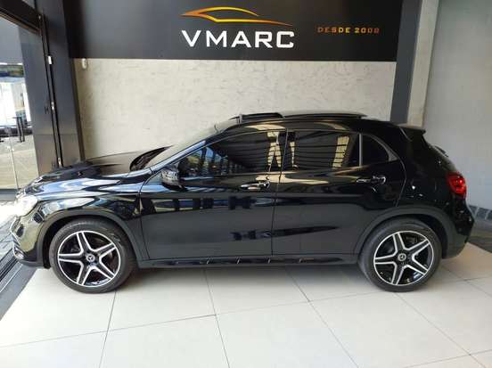 MERCEDES-BENZ-GLA 250-2020