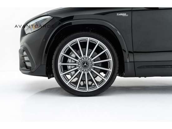 MERCEDES-BENZ-GLA 35 AMG-2025