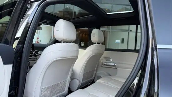 MERCEDES-BENZ-GLB 200-2020