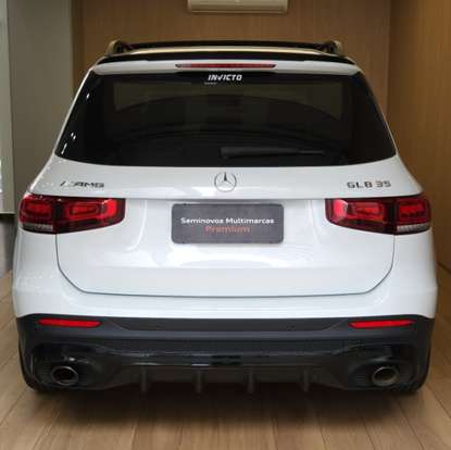MERCEDES-BENZ-GLB 35 AMG-2022