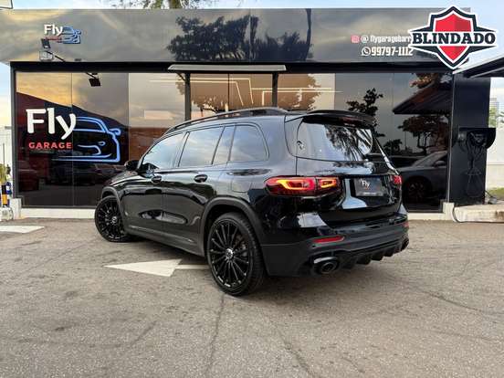 MERCEDES-BENZ-GLB 35 AMG-2021