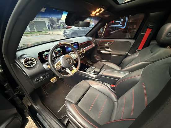 MERCEDES-BENZ-GLB 35 AMG-2021