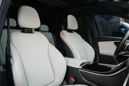 MERCEDES-BENZ-GLC 300-2024