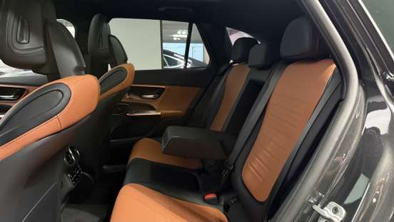 MERCEDES-BENZ-GLC 300-2025