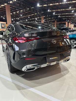 MERCEDES-BENZ-GLC 300-2026