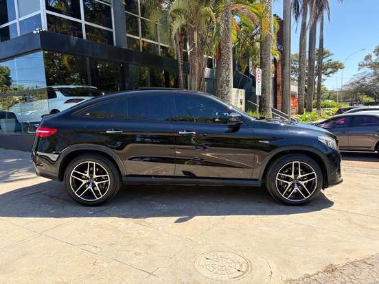 MERCEDES-BENZ-GLE 43 AMG-2016