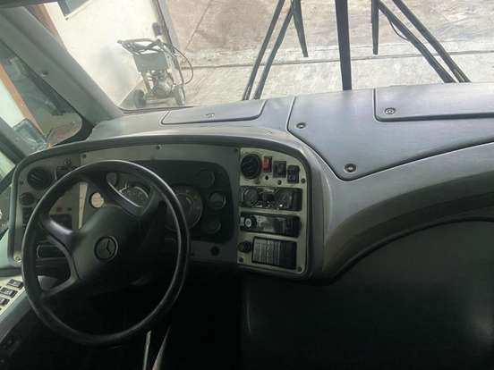 MERCEDES-BENZ-MICROÔNIBUS-2010