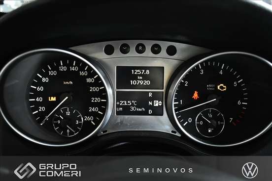 MERCEDES-BENZ-ML 500-2010