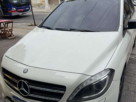 MERCEDES-BENZ-B 200-1.6 SPORT TURBO GASOLINA 4P AUTOMÁTICO MERCEDES-BENZ-B 200-2013