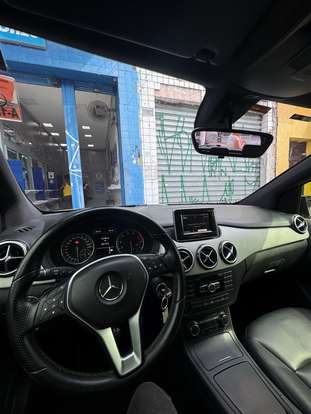 MERCEDES-BENZ-B 200-2013