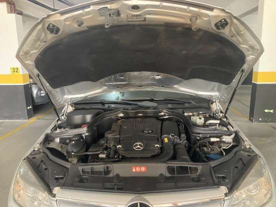 MERCEDES-BENZ-C 200-1.8 CGI AVANTGARDE 16V GASOLINA 4P AUTOMÁTICO MERCEDES-BENZ-C 200-2011