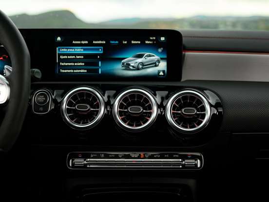 MERCEDES-BENZ-CLA 45 AMG-2022