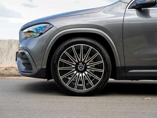 MERCEDES-BENZ-GLA 200-1.3 MHEV AMG LINE 7G-DCT MERCEDES-BENZ-GLA 200-2025