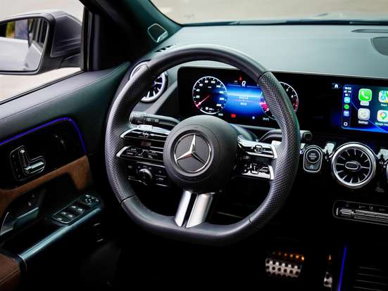 MERCEDES-BENZ-GLA 200-2025