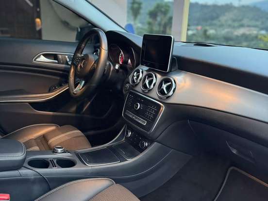 MERCEDES-BENZ-GLA 200-1.6 CGI FLEX ADVANCE 7G-DCT MERCEDES-BENZ-GLA 200-2018