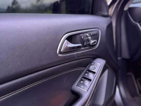 MERCEDES-BENZ-GLA 200-1.6 CGI FLEX ADVANCE 7G-DCT MERCEDES-BENZ-GLA 200-2018